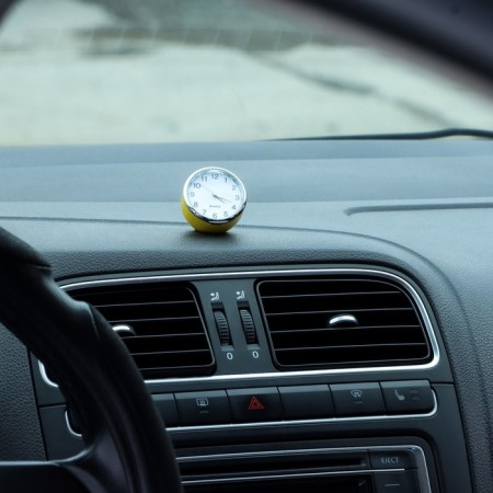 Cuts are automobile, intraspillene, D 4.5 cm, yellow