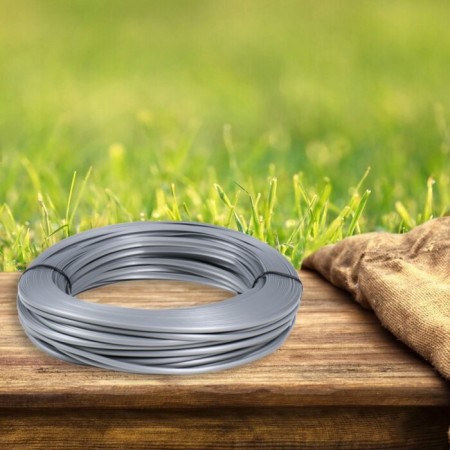 Smooth artificial rattan 6 mm 100 m half a pipe (silver metallic)