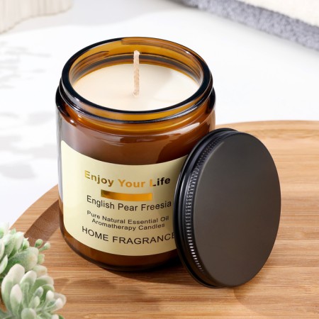 Aromatic candle in the bank "English pear and freesia", 7x9 cm-1