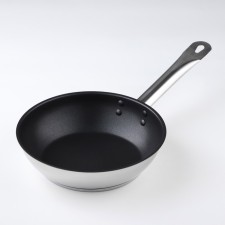 The frying pan “General catering”, D = 22 cm, the thickness of the case is 0.6 mm, the bottom is 3.5 mm, with the heat distribution layer, anti -stick coating, induction