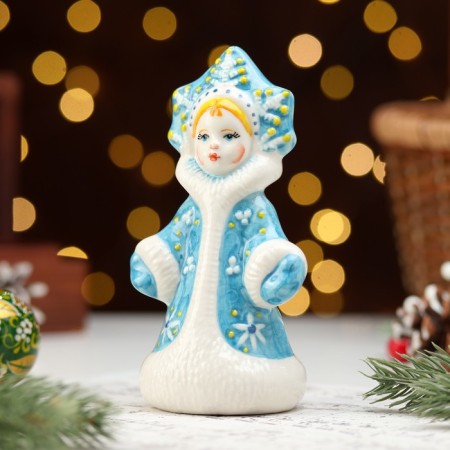 Souvenir "Snow Maiden", 14 cm, porcelain-1
