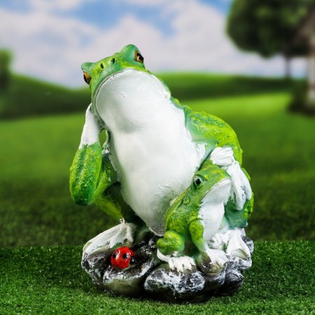 Garden figure "Frog with a frog" 30x22cm
