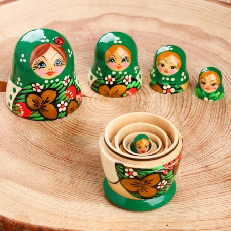 Matryoshka "God's cow", green dress, 5 puppet, 10-12 cm-3