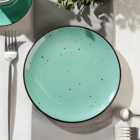 Porcelain plate flat dots menta, d = 20 cm, turquoise color