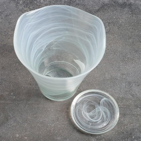 Flower pot with the pallet "Christina" Alabaster white 1.8 liters-1