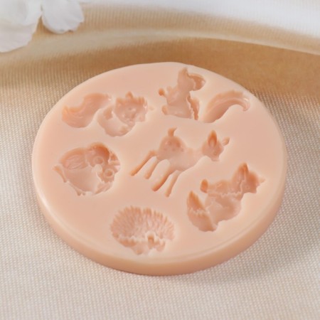 Molds Silicon "Forest animals" 1.9x2x0.4 2.5x2.8x0.4 2x1.5x0.4 2.7x1.7x0.4 3x2x0.4-2