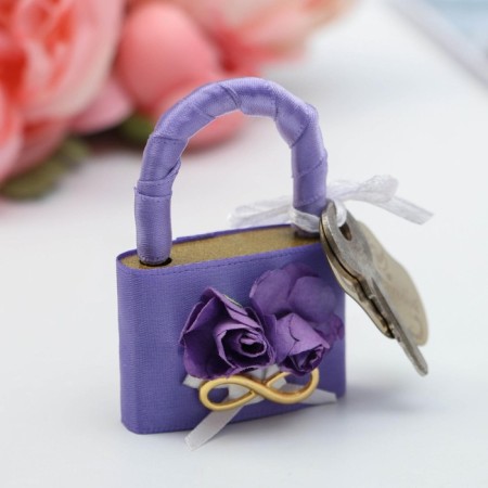 Wedding castle with the key "Tied by fate forever."-2