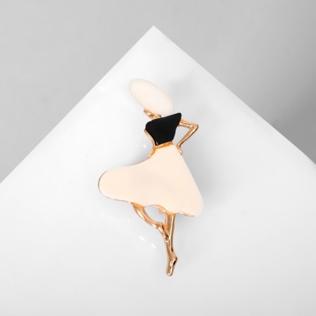 Brooch "Lady", black-beige color in gold-4