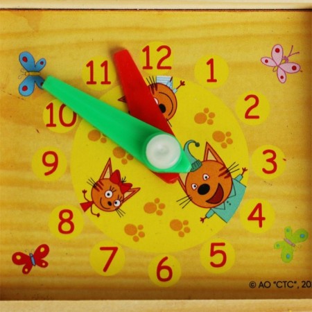 Wooden toy "Counting material with a clock. Three cats "-2