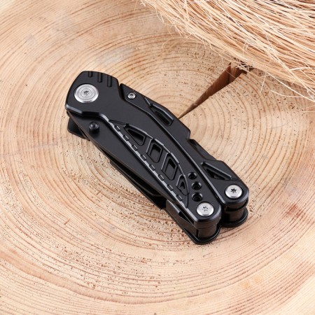 Multitul 8V1 with pliers-2