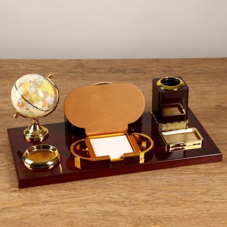 Table 6B1 set (block d/papers, submitted. D/print, pencil case, clock, business card holder, globe)-1