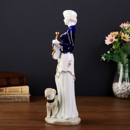 Souvenir Ceramics "Lady with a violin and dog" 30x10x9.5 cm-2