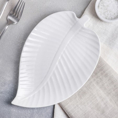 Ceramic "Leaf" dish, 25 × 16 × 1.5 cm
