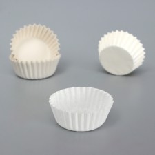 White tartlet, 3 x 1.5 cm