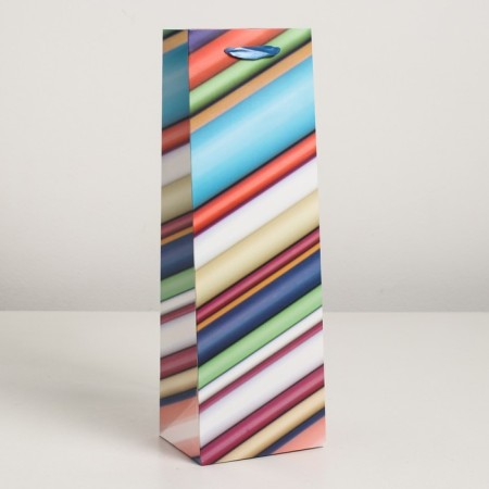Laminated package for a bottle, 12 x 9 x 36 cm