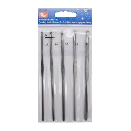 A set of hooks for knitting, aluminum, 2.5-5.0 mm