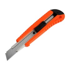 A universal scrap knife, a plastic case, a metal guide, 18 mm