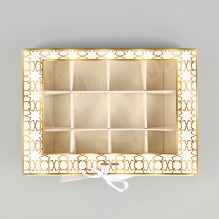 Box under 12 sweets with cells of "Happy holiday!" 18.5 x 13.5 x 3.5 cm-2