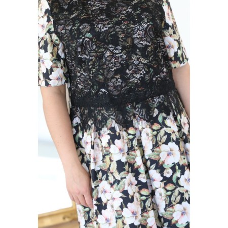 Women's dress, size 56-10