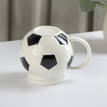 Ceramic mug with a foot ball cover, 380 ml-4
