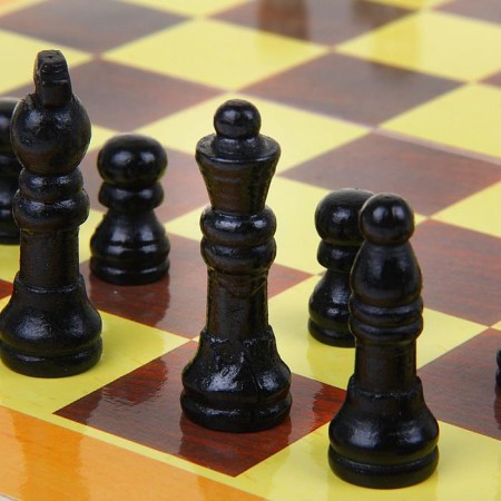 Chess is table, 29 x 29 cm, woodboard, plastic figures-6