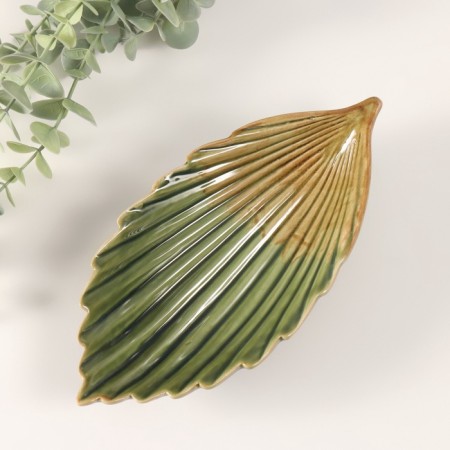 Souvenir ceramics stand "Exotic sheet" green 21x10x4 cm-4