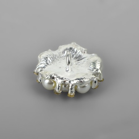 The button is decorative, d = 21 mm, the color is white-1