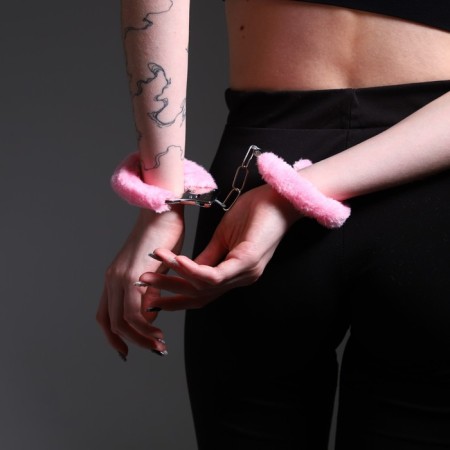 Handcuffs are carnival "list of naughty" fur, pink color-2