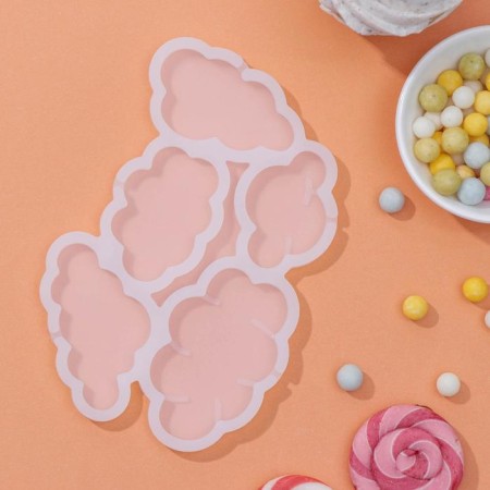 Form for candy "Cloud", silicone, 15 × 10.5 × 0.7 cm, 5 cells, white color