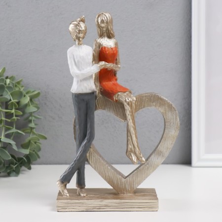 Polystone souvenir "A couple in love with a big heart" 15x7x23.5 cm
