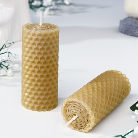 A set of candles from honey wax with the addition of "cinnamon" 8 cm, 2 pcs