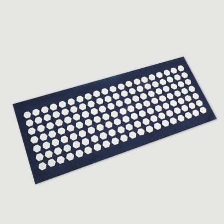 Iplikator - rug, base of spanbond, 140 modules, 28 × 64 cm, dark blue/white color-1