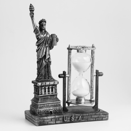 Sanding clock "Statue of Freedom", souvenir, 13 x 7 x 20.5 cm