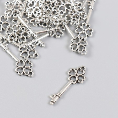Decor for creativity Metal "Key 4 hearts" silver 0.9x2.5 cm