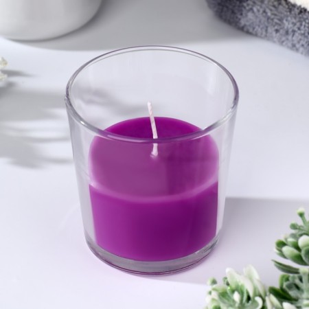 Candle in a smooth glass flavored "mountain lavender", 8.5 cm