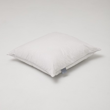 The pillow is low, size 70x70 cm, color mix