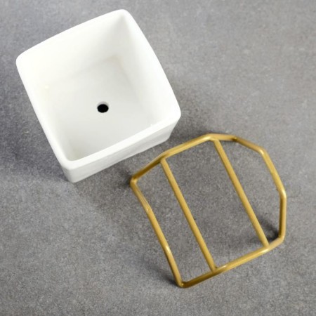 Pot "Cube" on the stand, 7x7cm-3