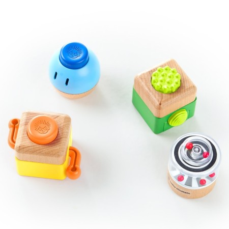 Developing toy Hape "4 skills" for newborns-1