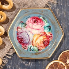 Zhostovsky tray 