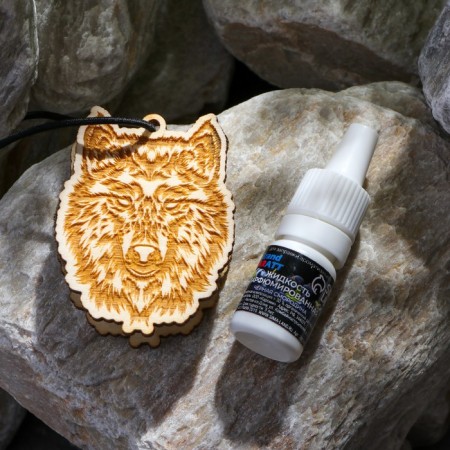 Suspension wooden wolf + aromatic aromatic blackcurrant 5 ml, zip-v.-1
