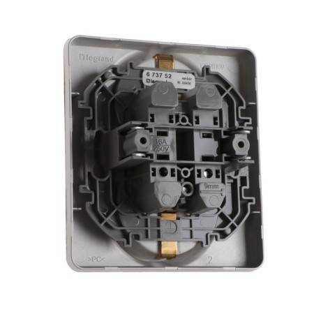 LEGRAND Inspiria outlet, double, 2k+s, 16 A, 250 V, aluminum-1