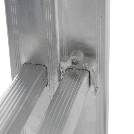 Tundra staircase, two -section, aluminum, 8 steps-1