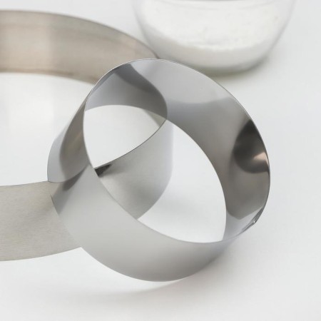 A set of baking forms "Circle", 3 pcs, d = 10, 15, 20 cm, height 4.5 cm, chrome color-3