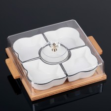 A set of ceramic salad bowls with a lid on the wooden stand “Estet. Square 