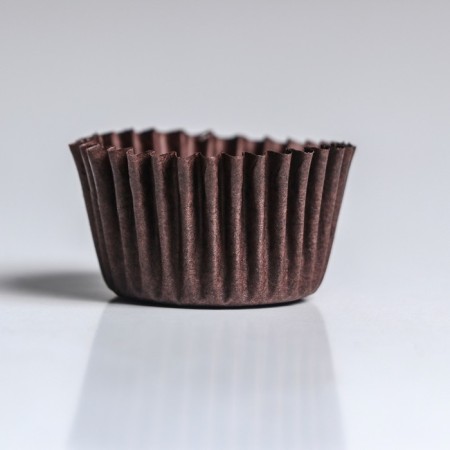 Baking uniform, brown 3 x 1.8 cm-1