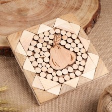 Hot “pear” stand, 15x15cm, mix of wood