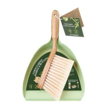 Scoop and brush, scoop size 22x31 cm, bristles 15x8x4.5 cm