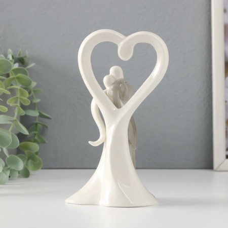 Souvenir Ceramics "Abstraction. Lovers, hugs in a large heart" 8.5x7.4x16 cm-2