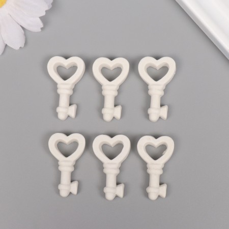 Decor for creativity Polystone "Key with heart" White set 6 pcs 2x3 cm-2