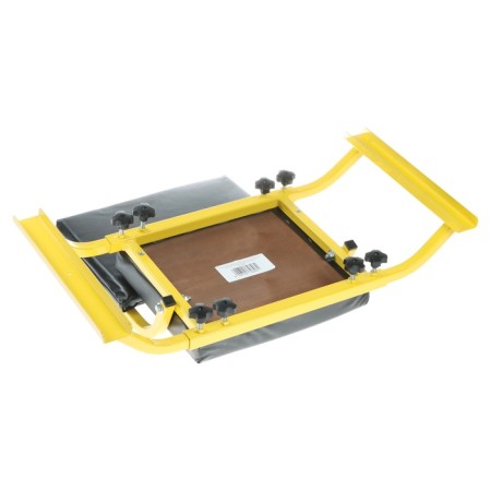 Universal seat transverse extrusion, with a folding back and a soft seat-5